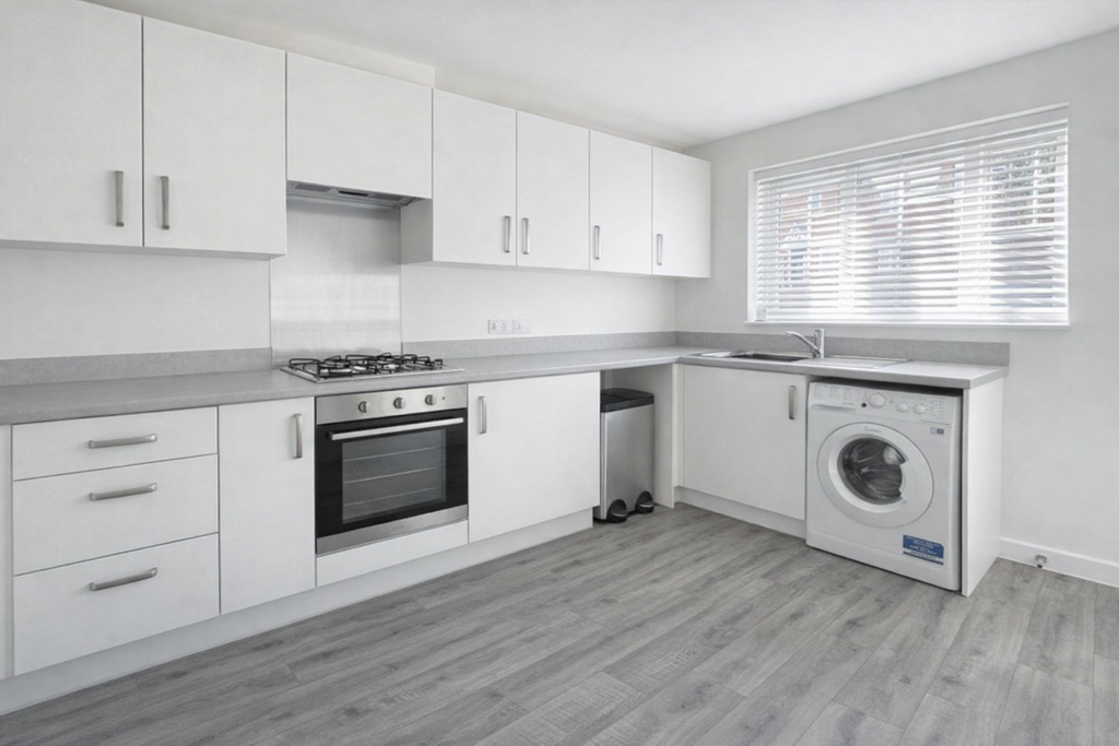 Property photo 3 of 9 Mulberry Kitchen2