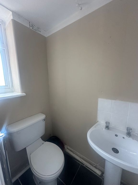 Property photo 3 of 3