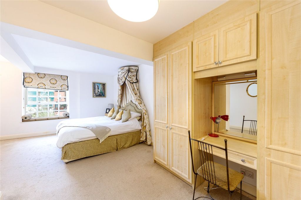 Property photo 3 of 17 Picture No. 16