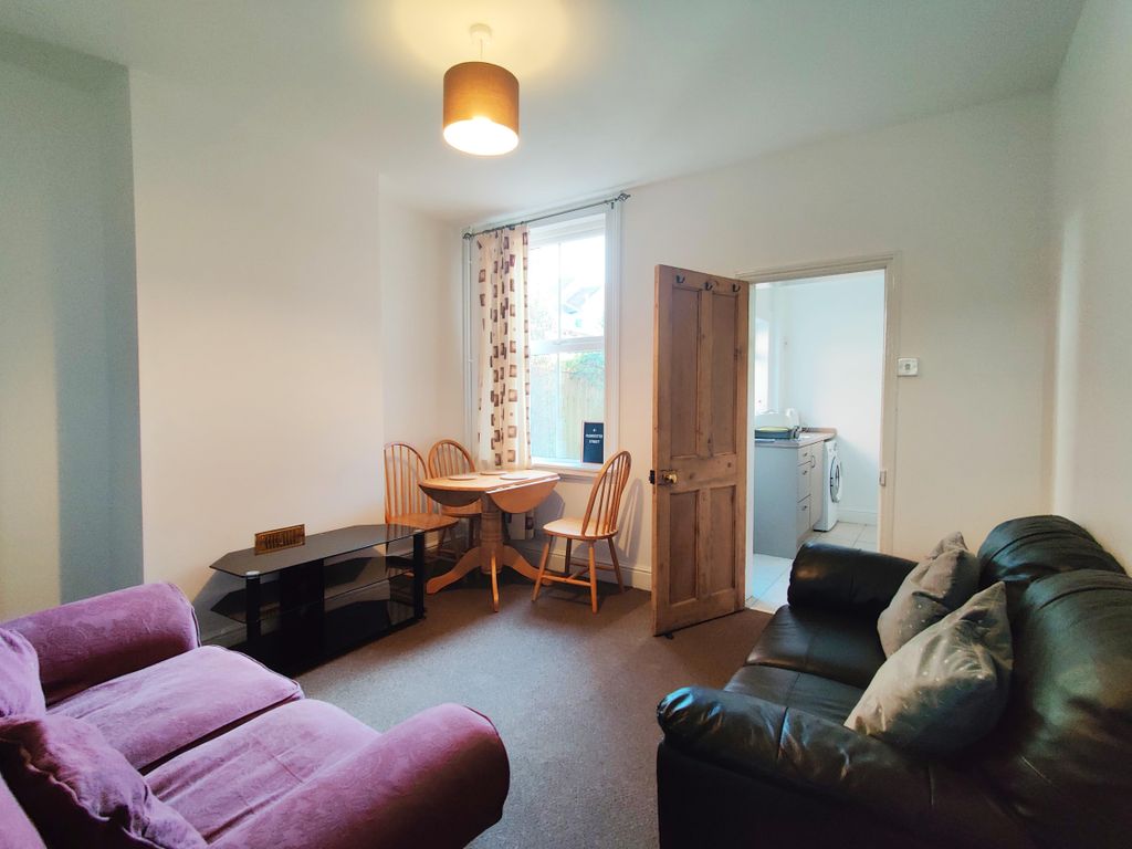 Property photo 3 of 10 Image