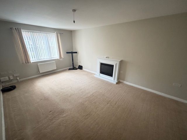 Property photo 2 of 16 Living Room