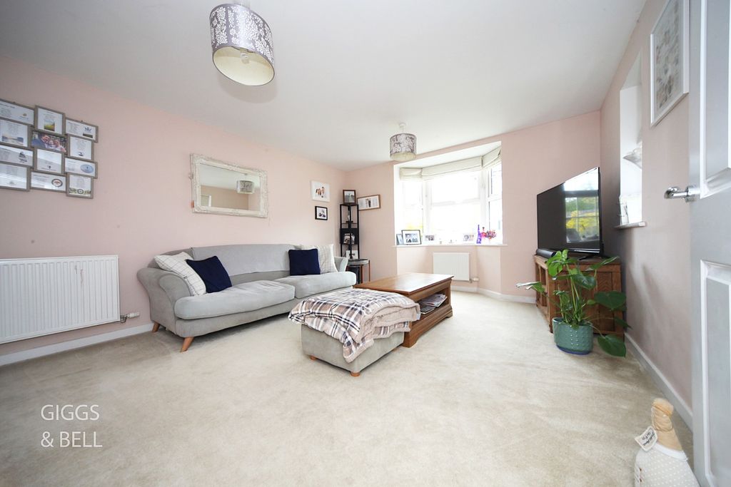 Property photo 3 of 24 5050022