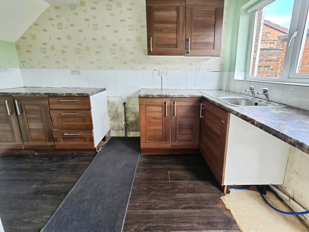 Property photo 2 of 11 Photo 9