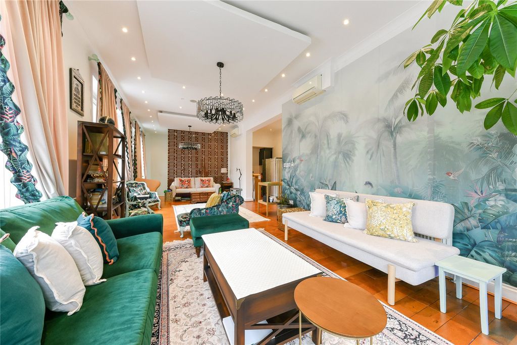 Property photo 2 of 21 Picture No. 28