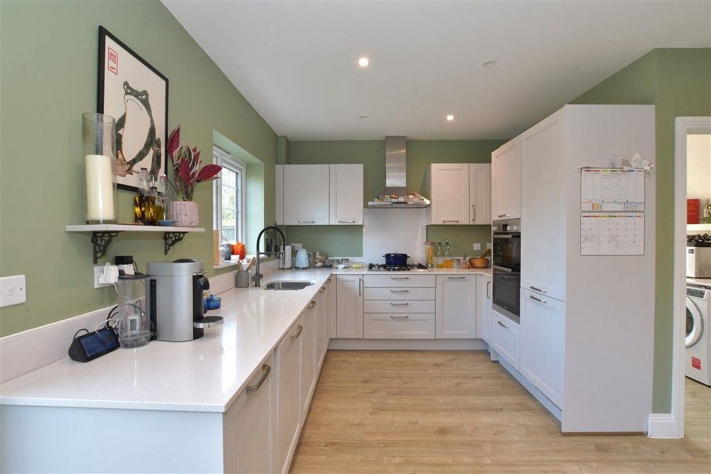 Property photo 2 of 16 Kitchen/Dining Room