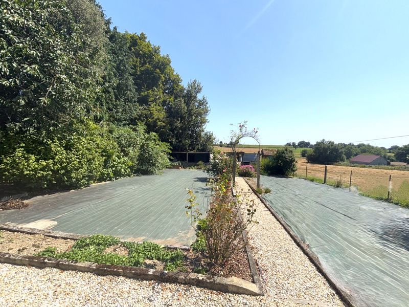 Property photo 3 of 16 Photo 1