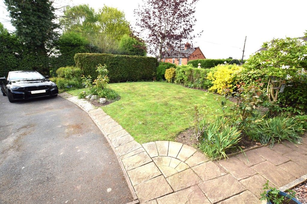 Property photo 2 of 17 Driveway And Front Garden