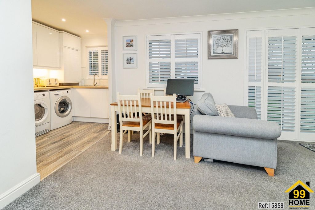 Property photo 3 of 20 Photo 2