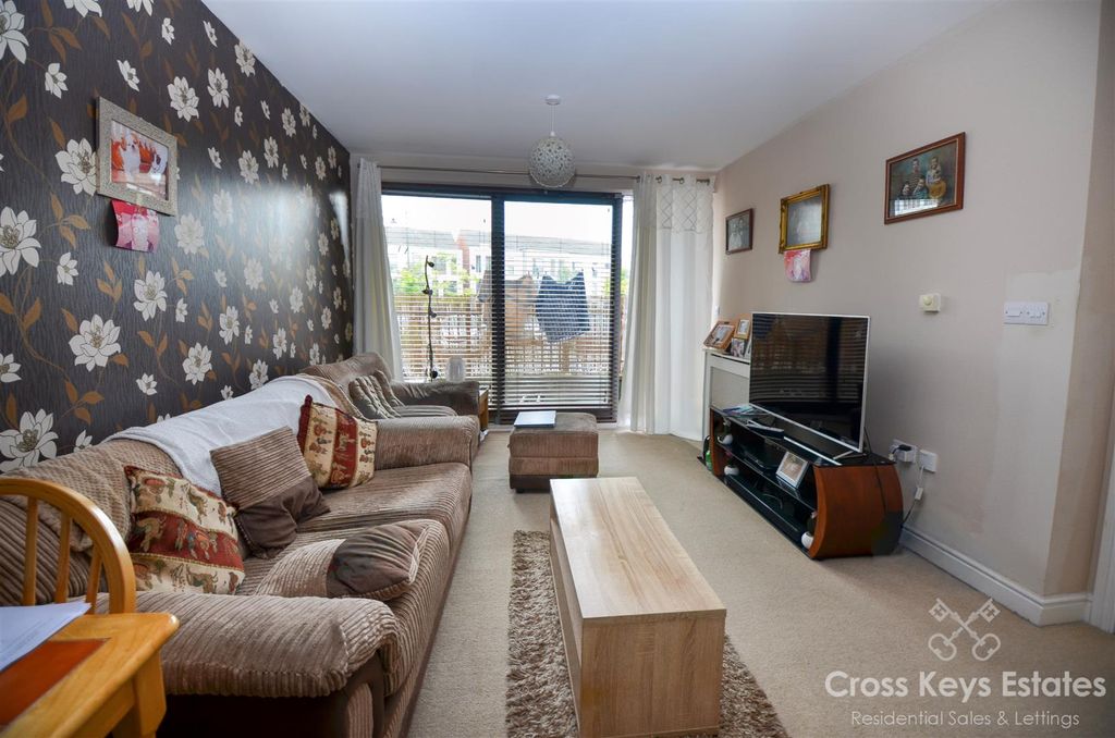 Property photo 2 of 18 Sitting Room/Kitchen/Dining Room