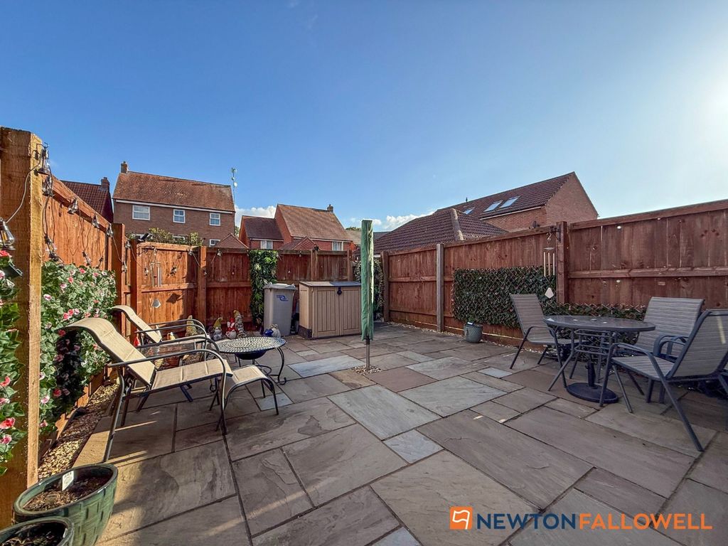 Property photo 2 of 22 Rear Garden 1