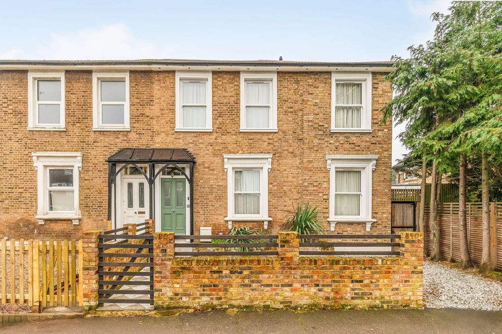 Property photo 1 of 43