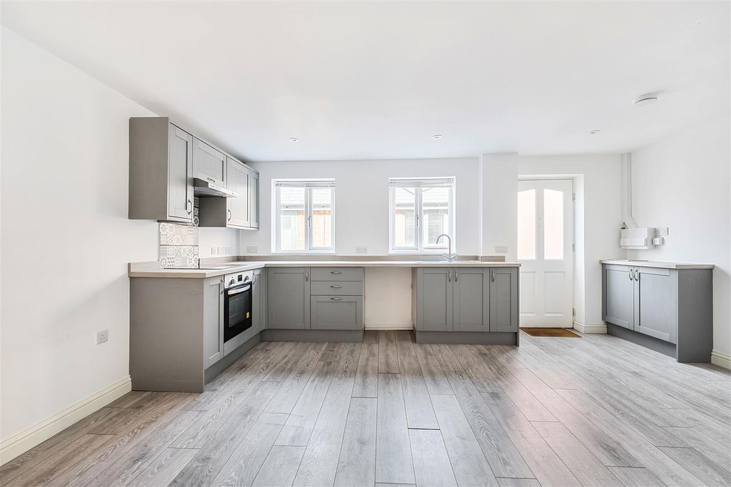 Property photo 3 of 10 1343758-3-68A83d6Ae95A9.Jpg