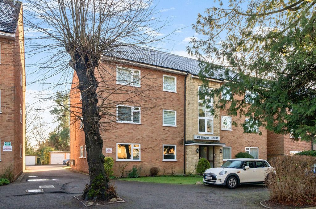 Property photo 1 of 17 1398112-2-6967757...