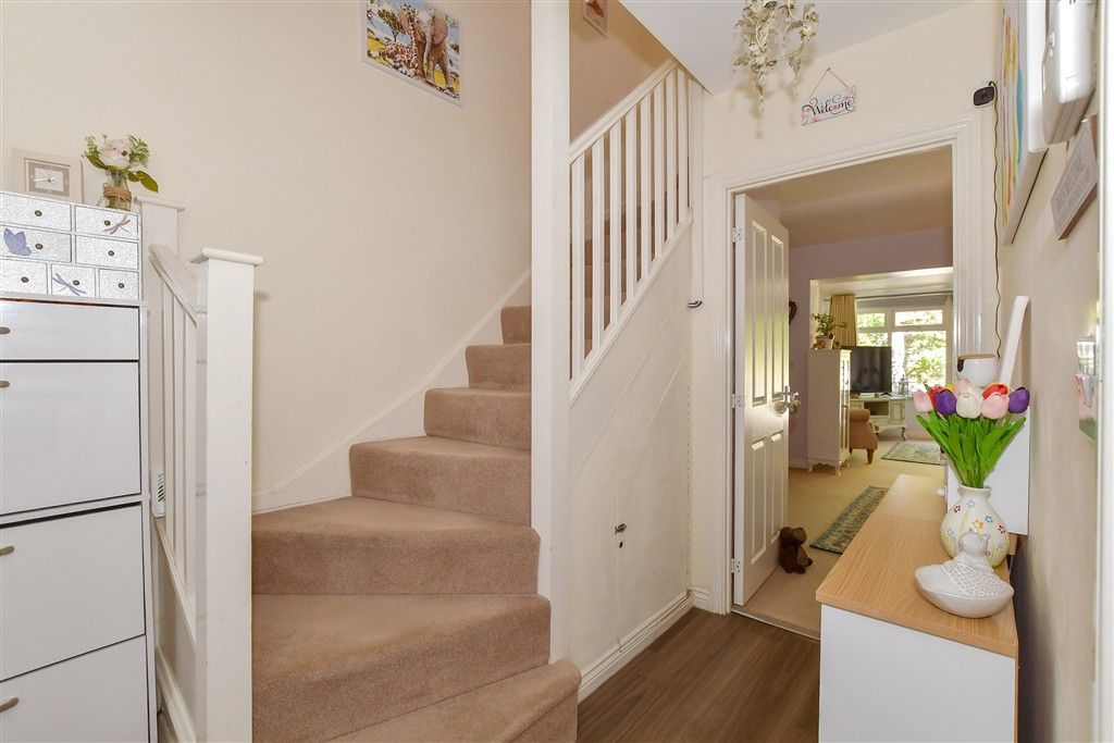 Property photo 2 of 17 Entrance Hall