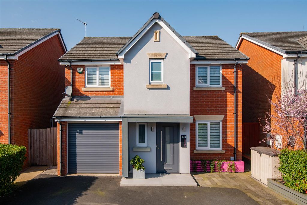 Property photo 1 of 24 Front External