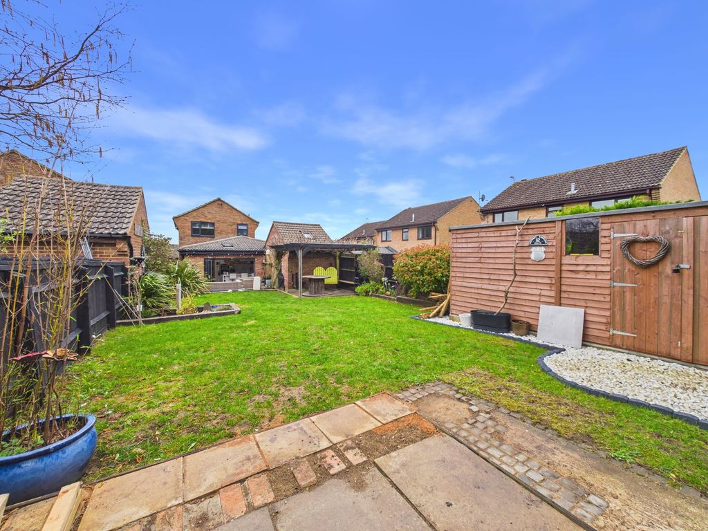 Property photo 2 of 28