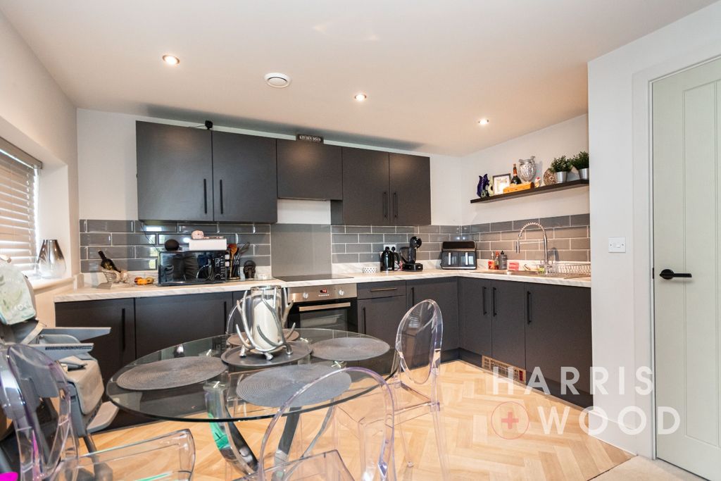 Property photo 2 of 10 4291602