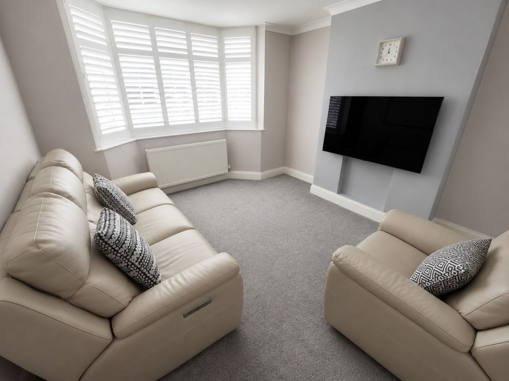 Property photo 2 of 10 5355543