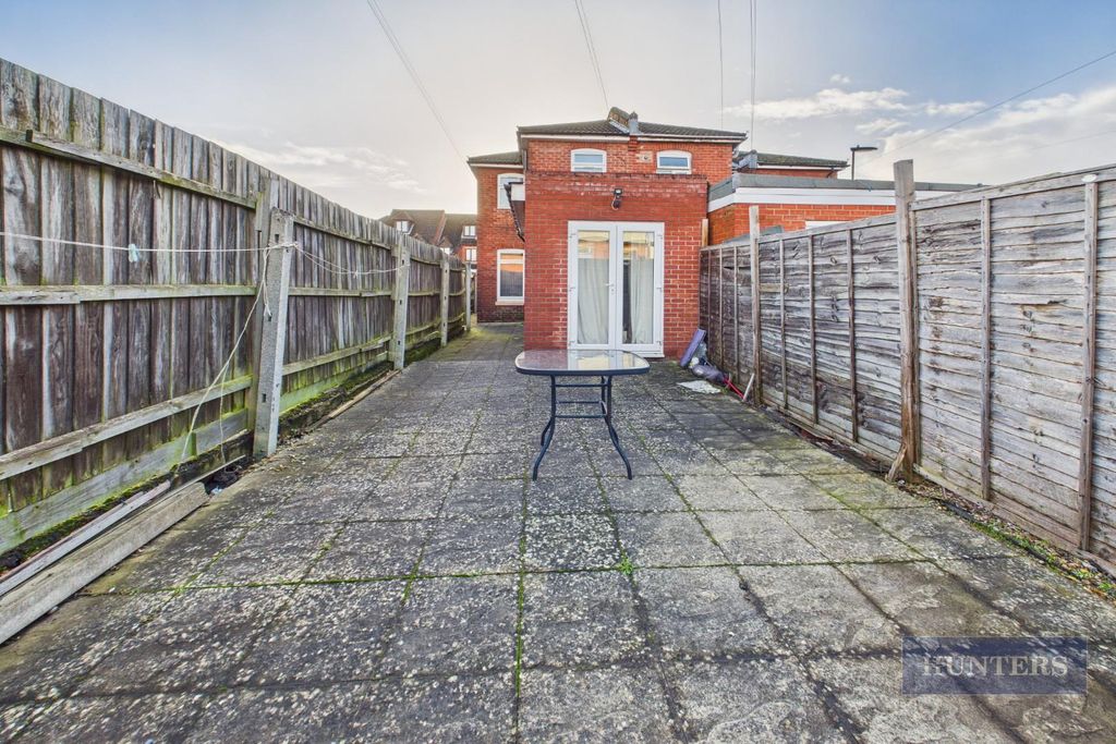 Property photo 1 of 6 Cam05152G0-Pr0349-Still014.Jpg