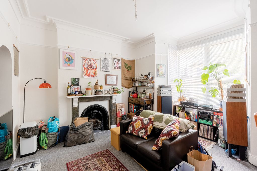 Property photo 1 of 9 Photo 1