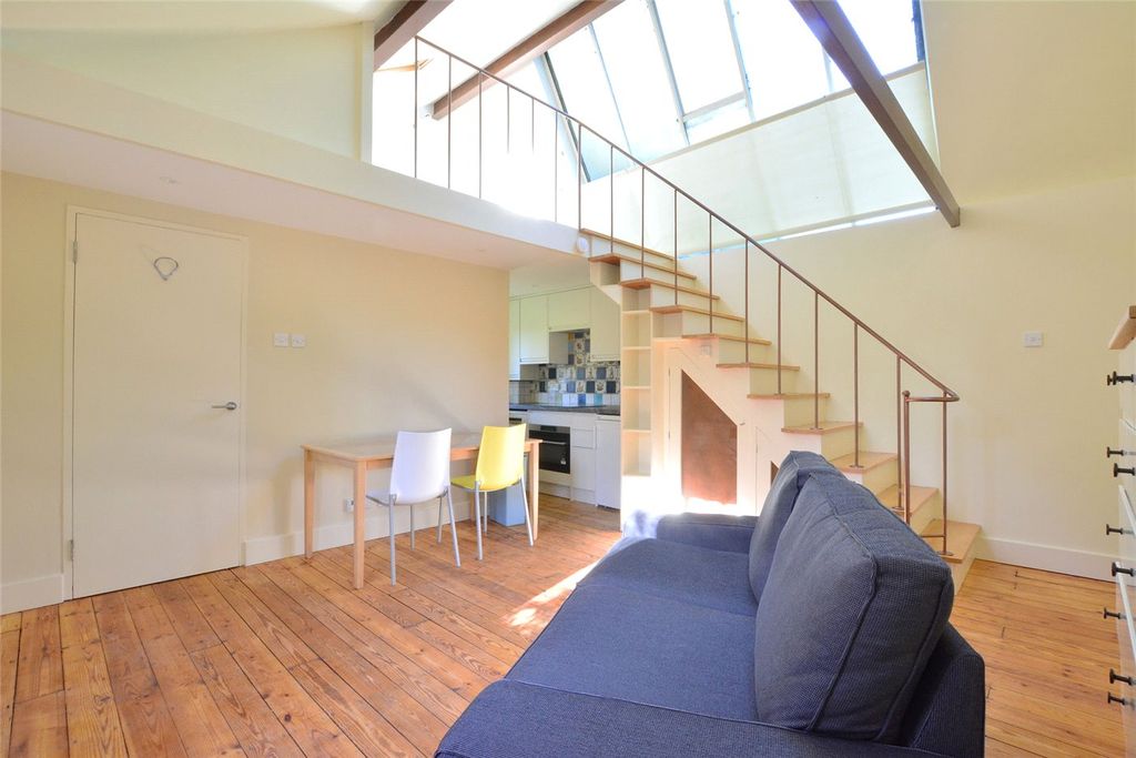 Property photo 1 of 17 Picture No. 06