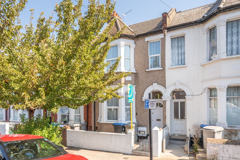 Property photo 1 of 12