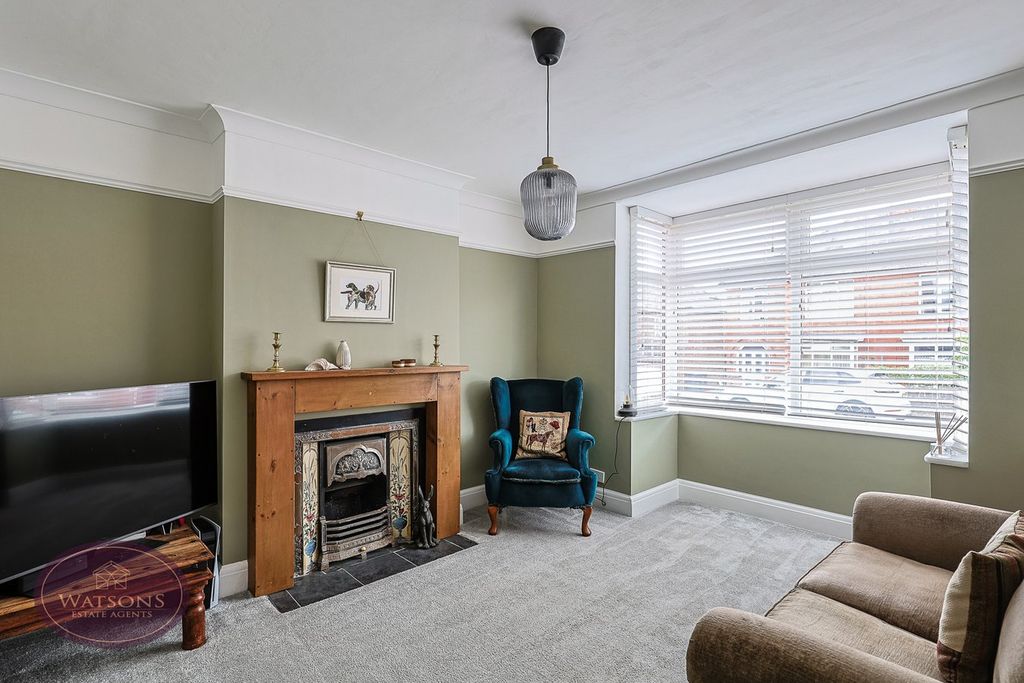 Property photo 3 of 32