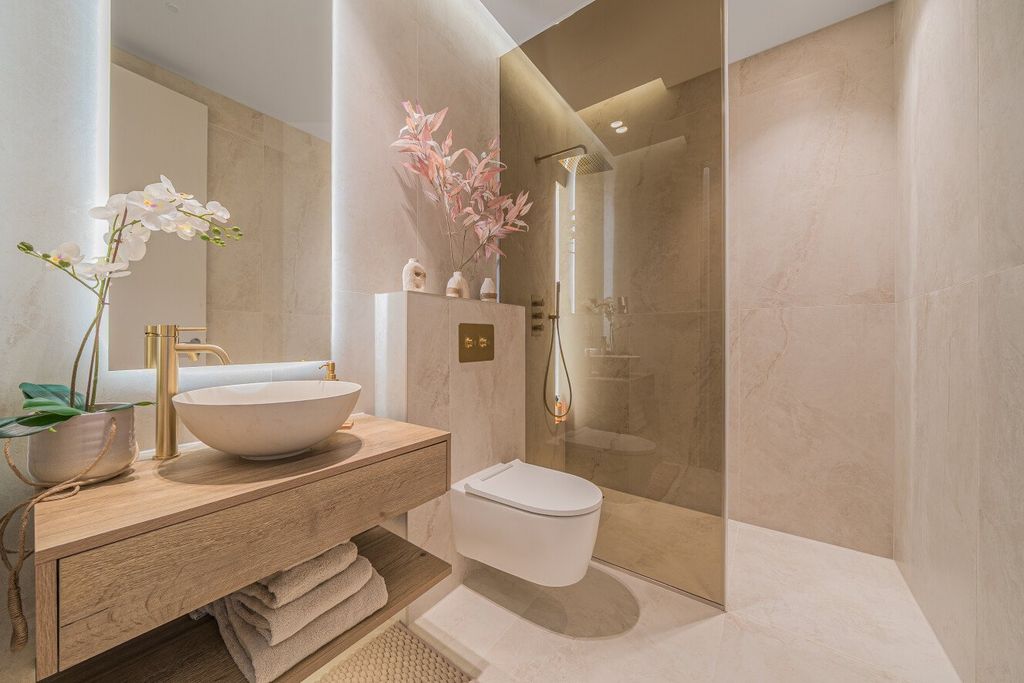 Property photo 3 of 13 Picture No. 08