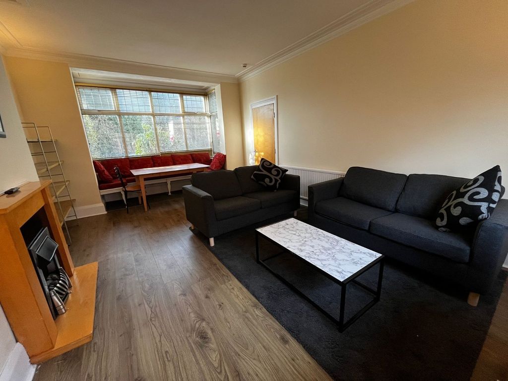 Property photo 2 of 14 Picture No. 09
