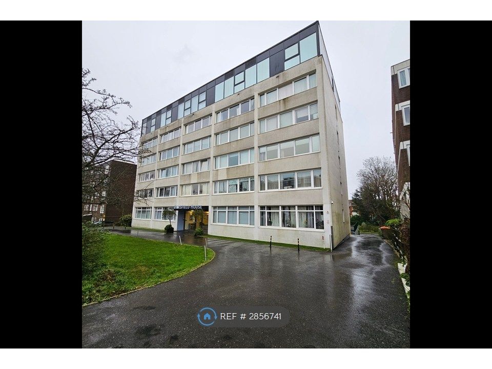 Property photo 1 of 8 Building
