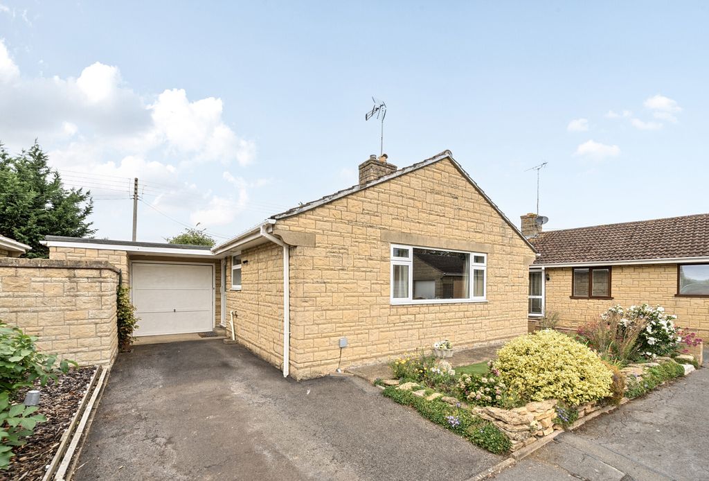 Property photo 1 of 9 1341595-3-68A5A5E...