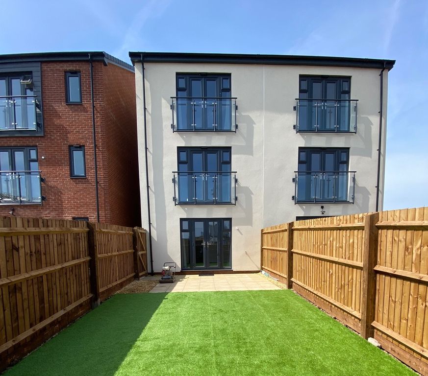 Property photo 1 of 22