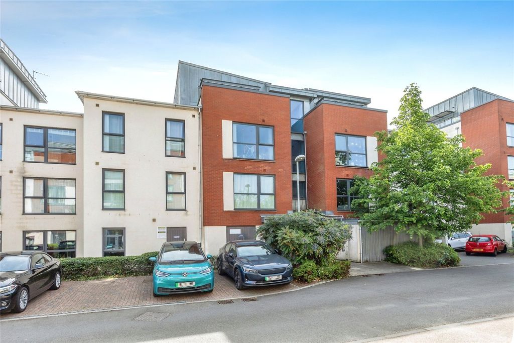 Property photo 1 of 18 Picture No. 17