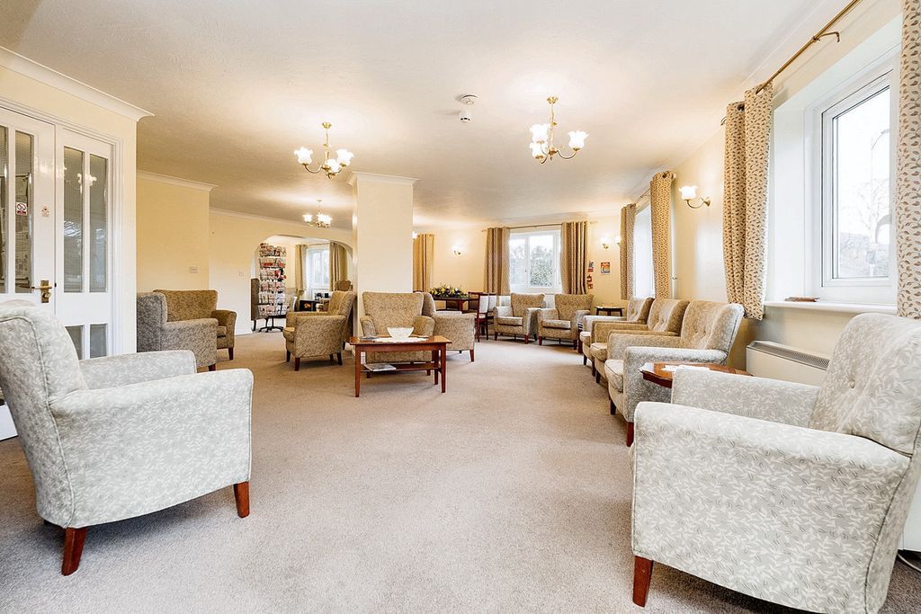 Property photo 2 of 15