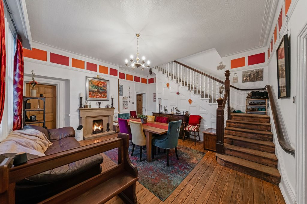 Property photo 3 of 30