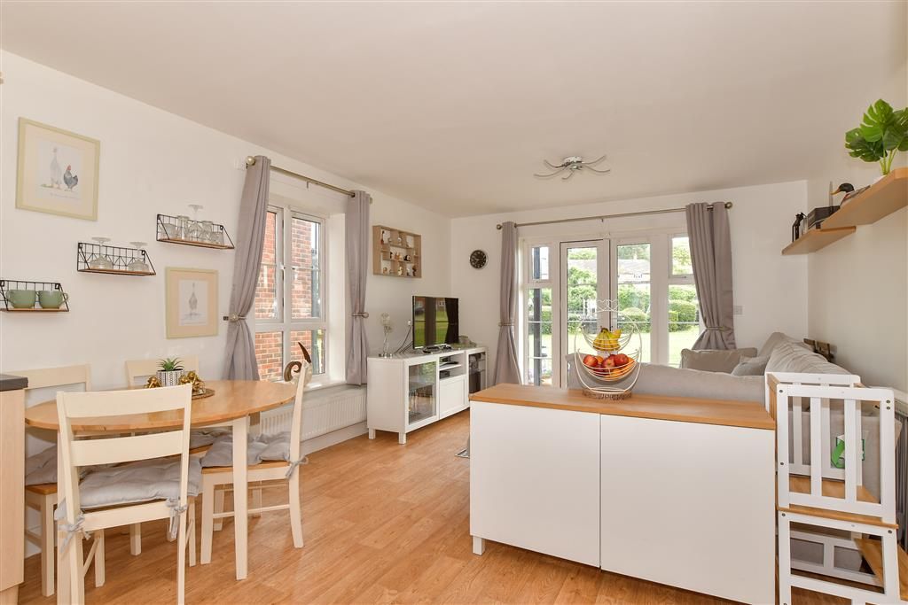 Property photo 1 of 8 Kitchen/Lounge/ Dining Area