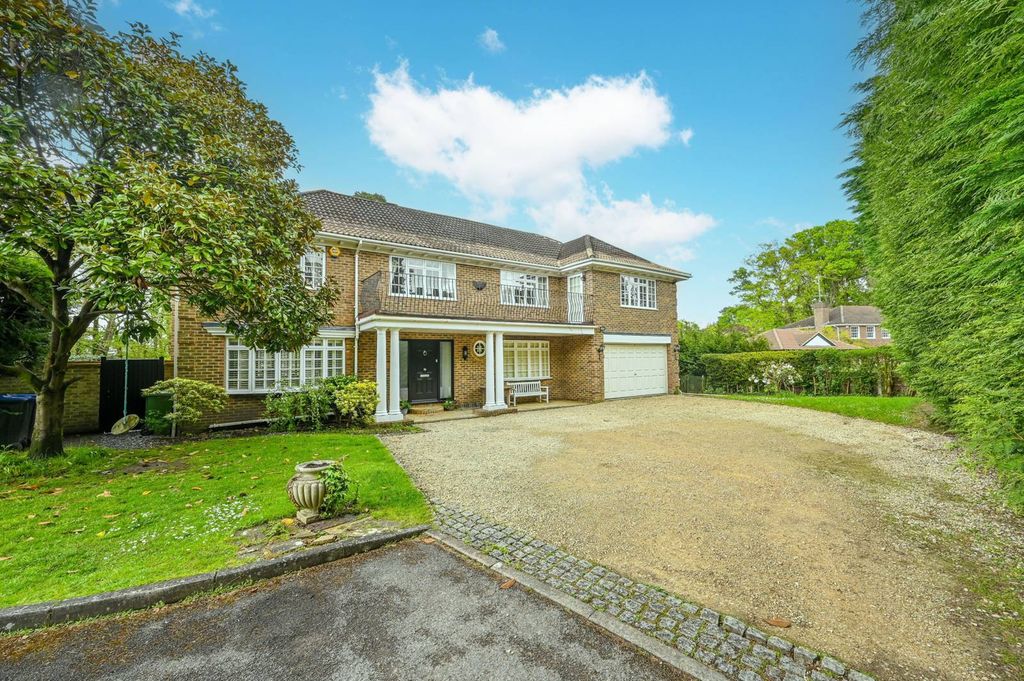 Property photo 1 of 38