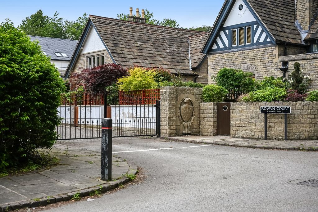 Property photo 3 of 59 5209664