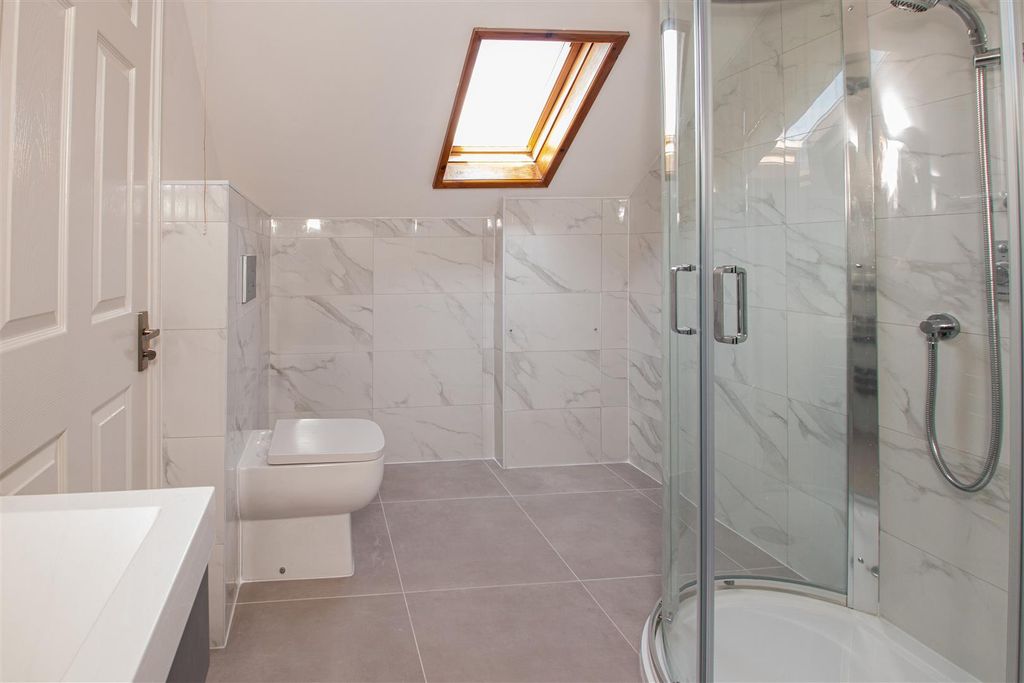 Property photo 3 of 16 6Wilm_8.Jpg