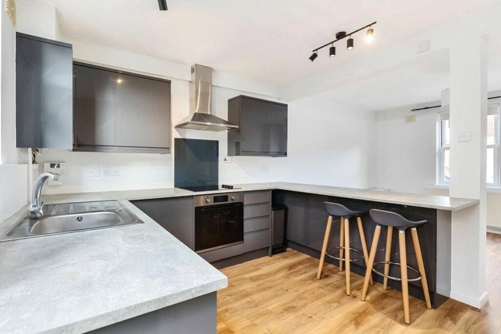 Property photo 2 of 8 Picture No. 29