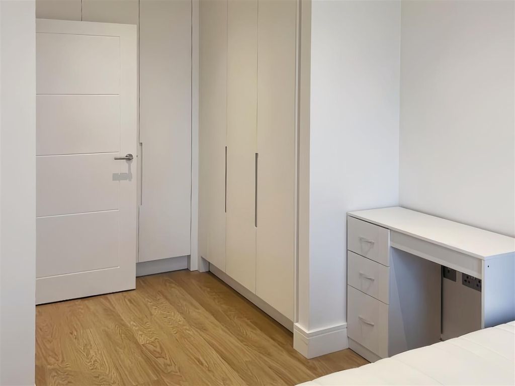 Property photo 3 of 16 Ae8799917d87c8A7d3F392A9Ed00E010.Jpg