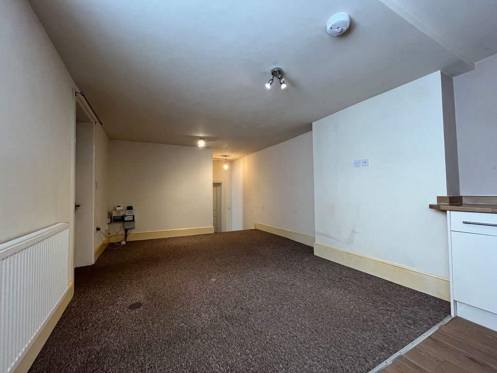 Property photo 3 of 6 Image