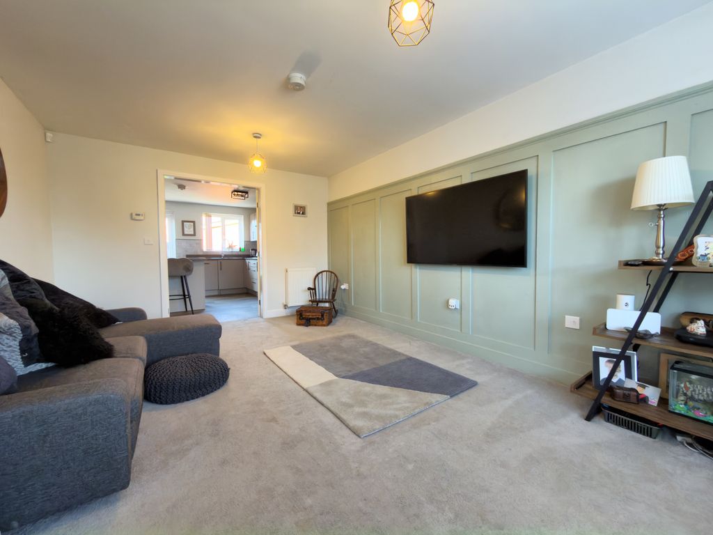 Property photo 2 of 23 D0Db0C51-61D2-4774-B37E-8Ab94544C39C.Jpg