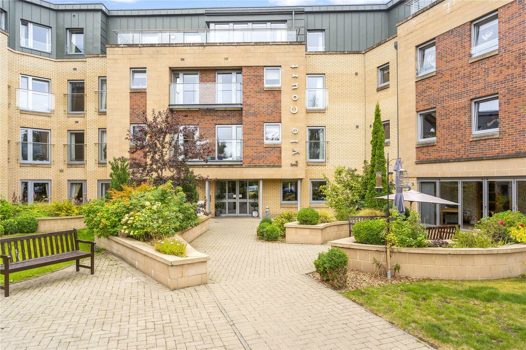Property photo 1 of 13 Flat 5, Lyle Court