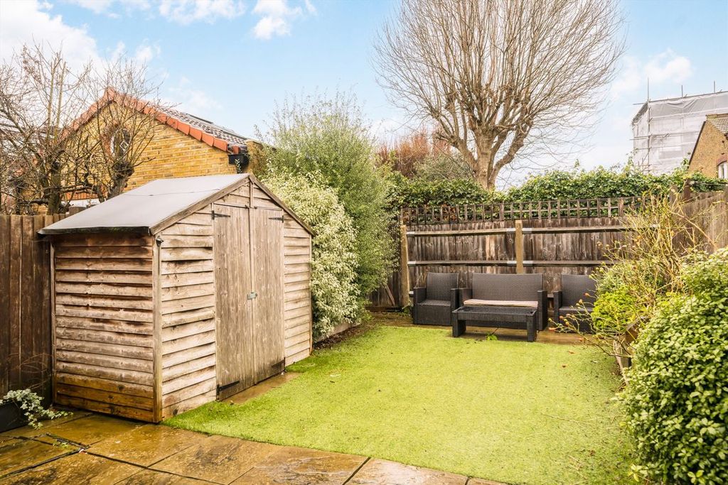 Property photo 3 of 5