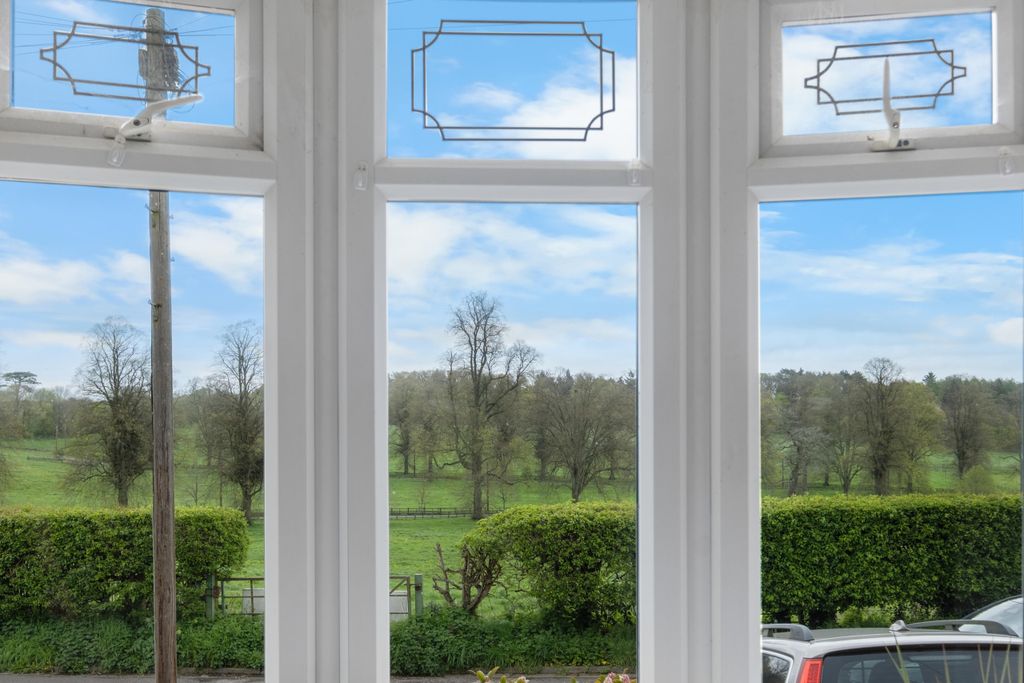 Property photo 3 of 26 Dscf0047