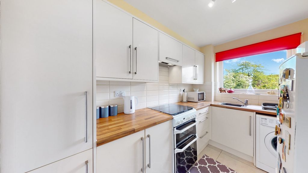 Property photo 3 of 10 5099193