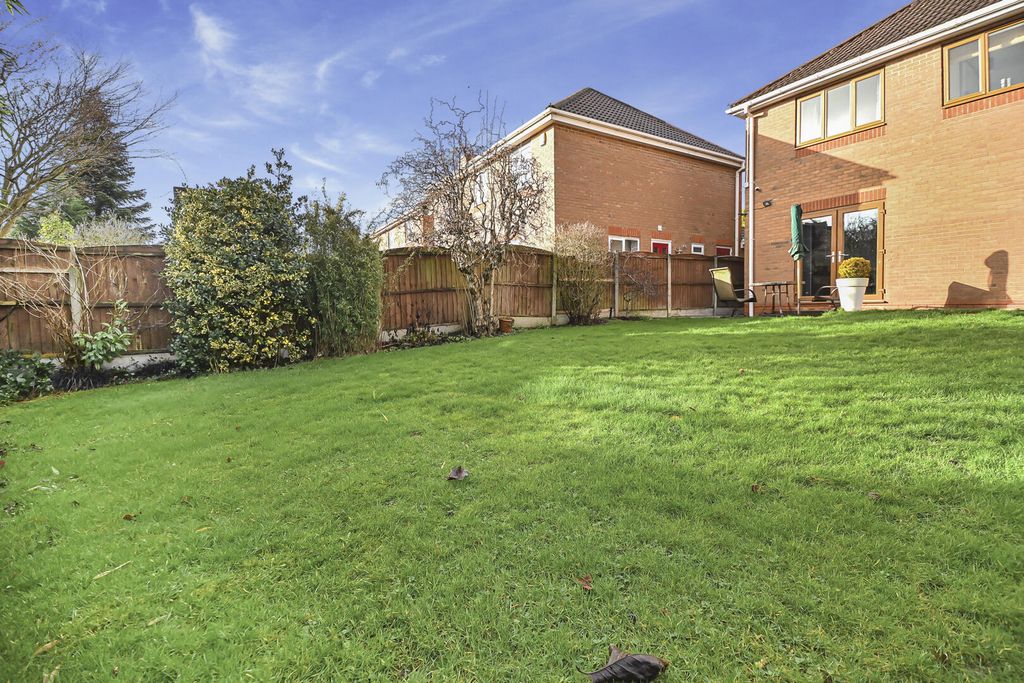 Property photo 3 of 32 Rear Garden
