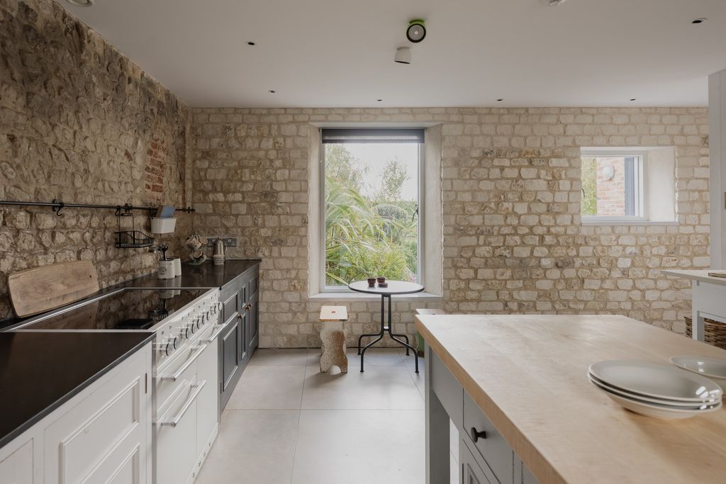 Property photo 3 of 34 316269 - Leo, Stanhoe-20.Jpg