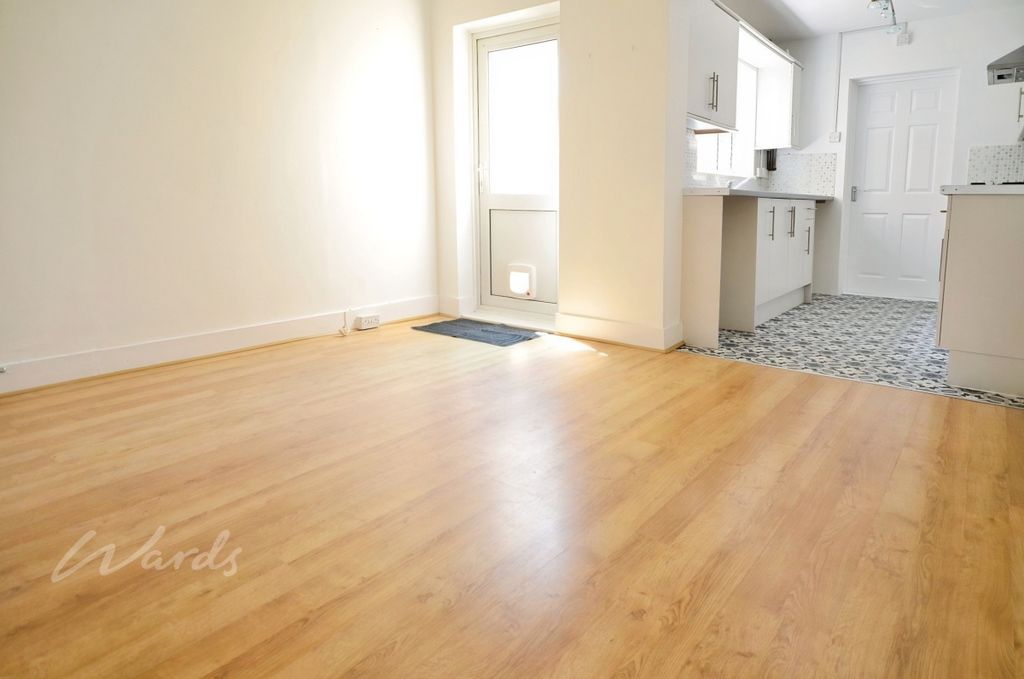 Property photo 3 of 8 Cowper Dining Room